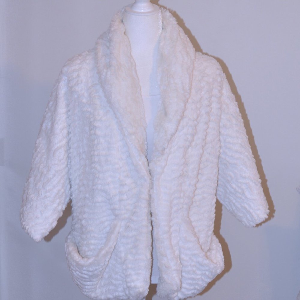 Jolt Faux Fur 3/4 Sleeve Jacket